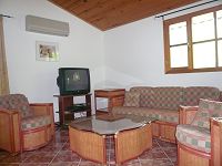 Wohnzimmer  im Ferienhaus  Kemer- T�rkei