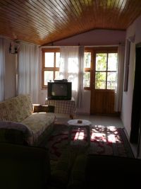 Wohnk�che mit Balkon